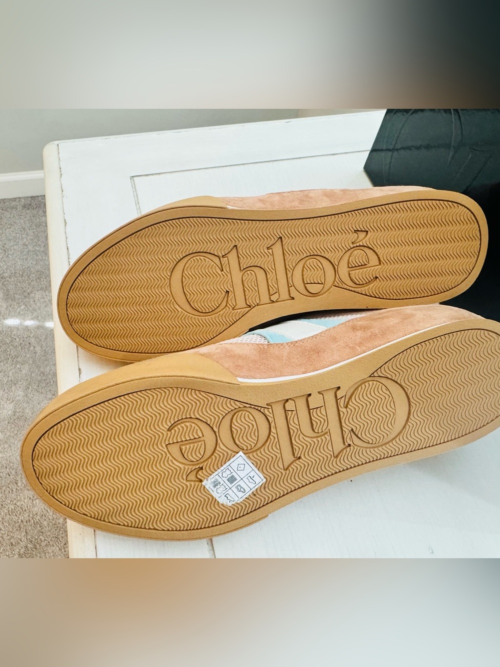 Like New! Chloe Kick Sneaker (size 39) - Picture 8 of 10